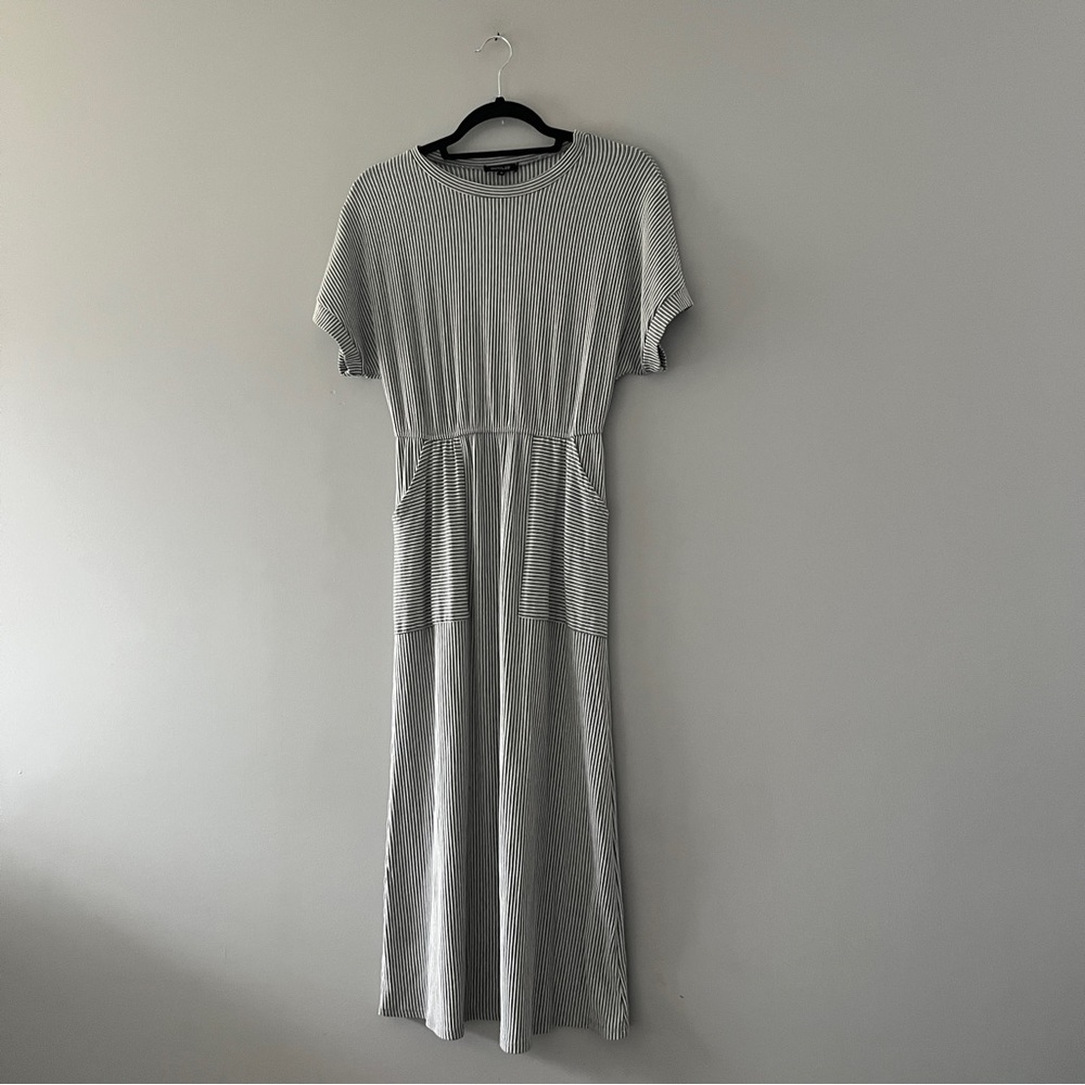 Roolee Vertical Striped Midi Dress Gray White Size Small